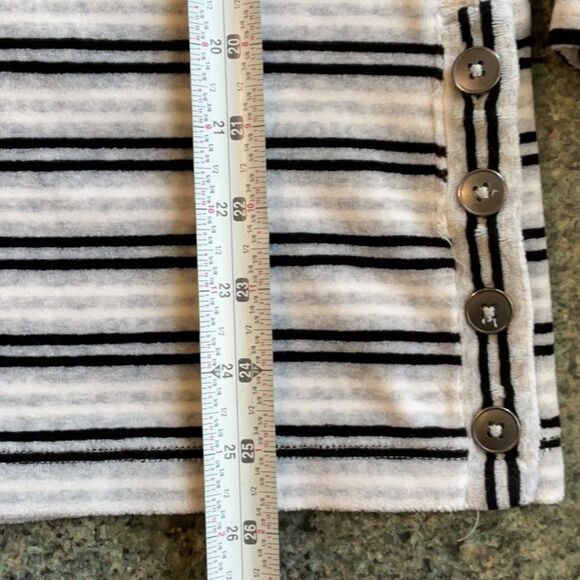 Talbots Black White Gray Striped Blouse Women S Pullover Shirt Cotton Polyester - Picture 8 of 8